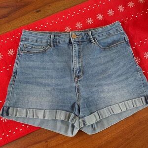 Stradivarius jean shorts size 8 super high waist